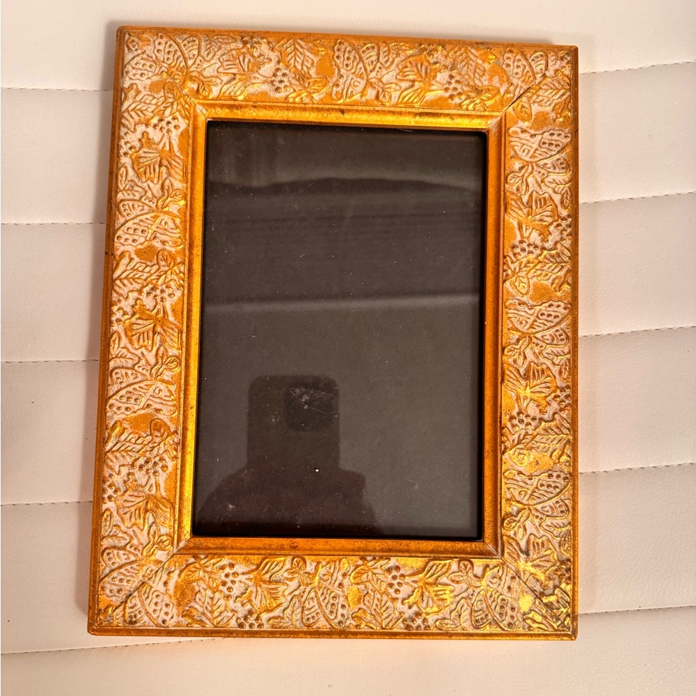 Elegant Gold and White Photo Frame for 5x7 prints or mats.